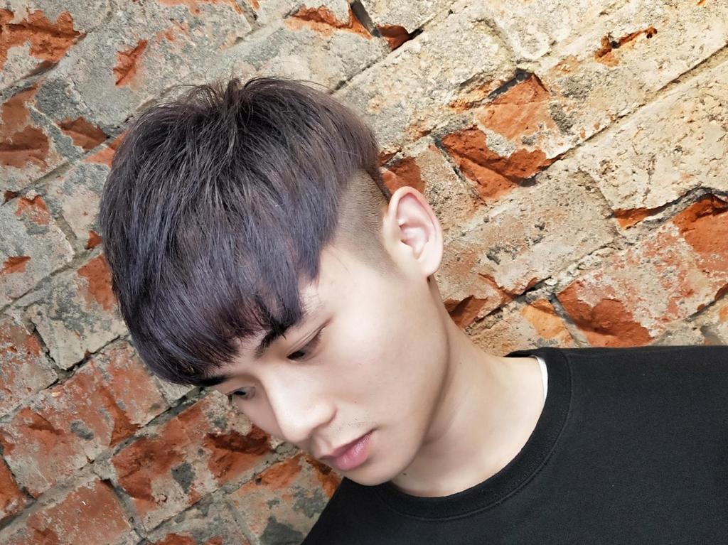 男生短发精神帅气发型 复古锅盖头摆脱大叔味