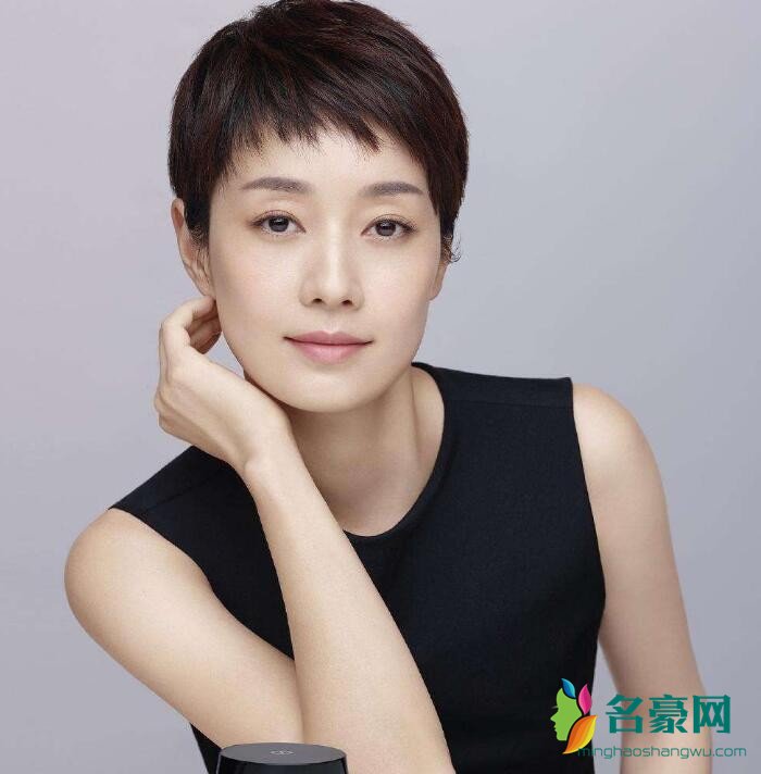 马伊琍的字句里尽显细腻温柔,她的动态曝光以后,瞬间吸引了众多网友