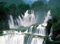 德天瀑布有多雄奇瑰丽 德天旅游的名胜景区