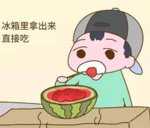 饭后吃冷饮对身体的危害 饭后吃冷饮容易消化不良