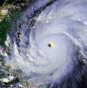飓风带来的十大危害 飓风和龙卷风哪个危害更大