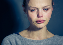 如何安慰女性患有抑郁症的人