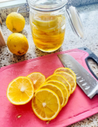 柠檬蜂蜜水有哪些功效 柠檬蜂蜜水洗脸好吗