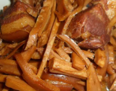 笋干扣肉的做法 如何做美味的笋干扣肉