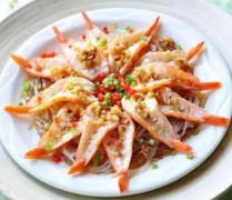 玻璃虾卷（蒸）的做法 小编教你做好吃的玻璃虾卷
