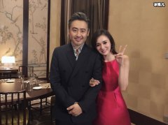 吴秀波妻子何震亚为什么不提出离婚 不但不离婚还