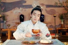 三千鸦杀白镜子真实身份是谁 白镜子最后结局听说