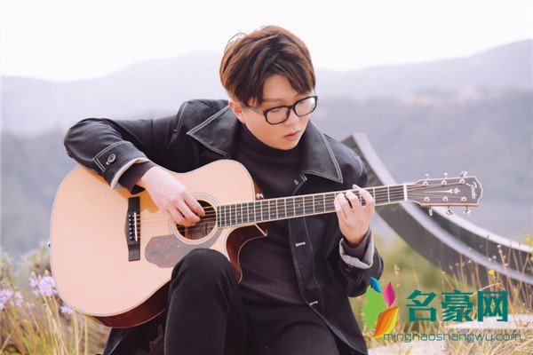 毛不易呓语歌词是什么意思 毛不易呓语完整版歌词