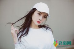 贾乃亮李小璐宣布离婚 李小璐发文说了什么遭网友