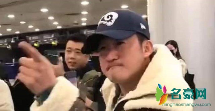 代拍者第二次差点撞到小孩,吴京很愤怒