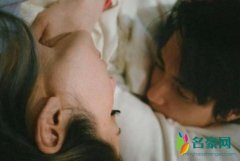 萧亚轩与男友同晒合照 在520这一天大撒狗粮