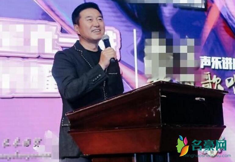 51岁满文军近照曝光