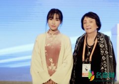 李子柒亮相非遗节 身穿旗袍气质温婉十分惊艳