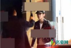 章泽天约友人按摩 没有受到案件影响心情疑似不错