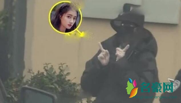 曝关晓彤去发热门诊