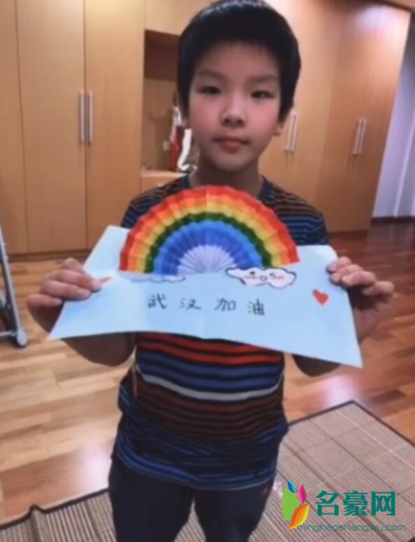 黄圣依晒近况