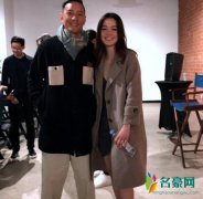 46岁吴彦祖近照曝光 脸颊红润笑起来还是一贯帅气