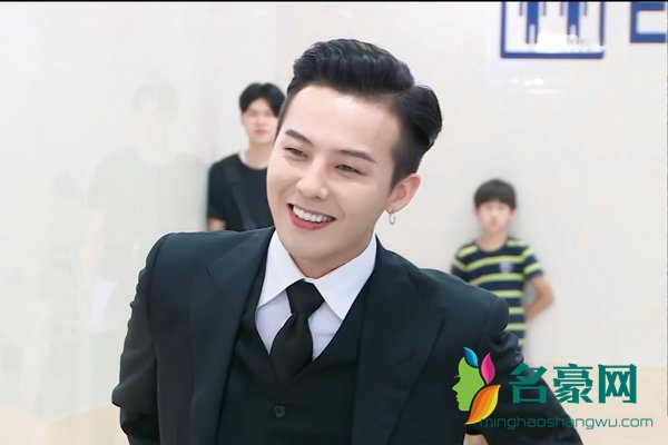 权志龙为什么服兵役5年 权志龙什么时候退伍