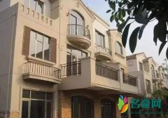 抖音网红忠哥家境曝光 百万豪车千万豪宅