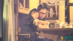 袁娅维恋情疑似曝光 与微胖男子互动亲密像情侣