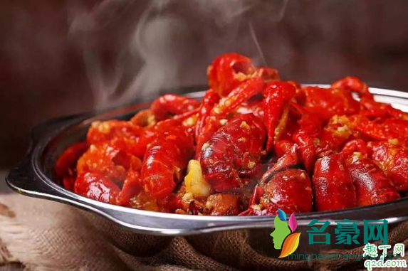 小龙虾腥味特别大是坏了吗？这种最好不吃！3