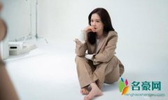 38岁张娜拉近照 改往日风格变成熟干练的职业女性