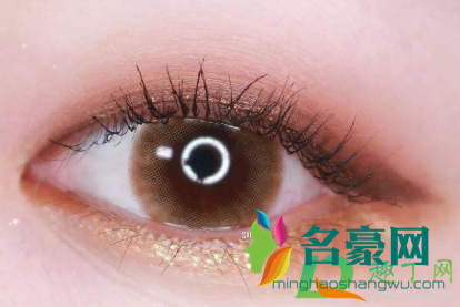 埋线双眼皮怎么消肿快一点4