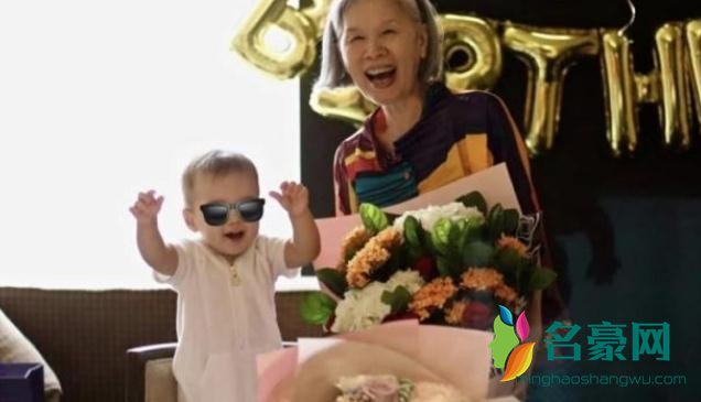 叶惠美小小周合照