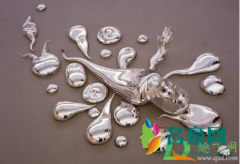 水银打破后可以洒牛奶上去吗 体温计里的水银能毒