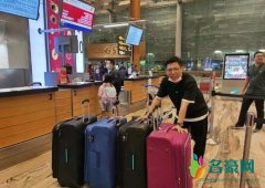 胡海泉采购大批口罩 在机场等待中国人带回