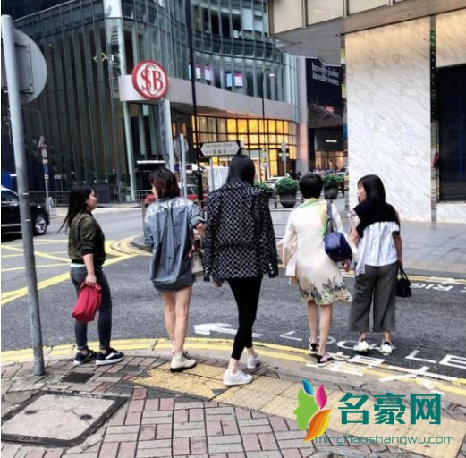 奚梦瑶与四太逛街