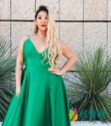 谢婷婷被赞好妈妈 如今照顾女儿已经完全上手