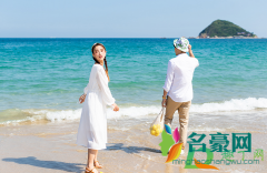 海边拍婚纱照被海浪卷走是真的吗 海边拍婚纱照被