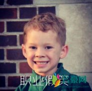 职业假笑是什么梗什么意思 职业假笑出处在哪