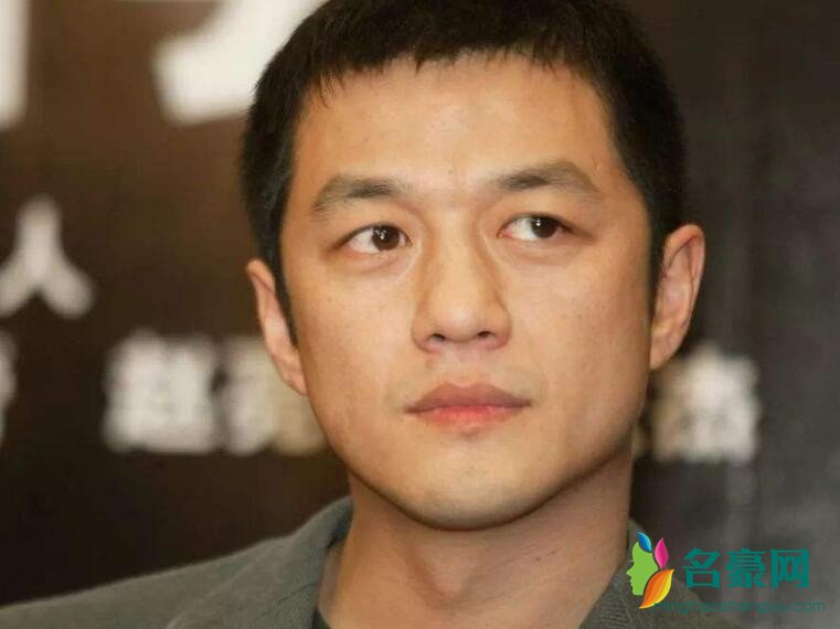 李亚鹏照片