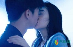 薛之谦李小璐洗头热吻 李小璐与薛之谦偷情没有证