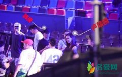 韩庚带卢靖姗录节目 娇妻手上的钻戒非常抢眼