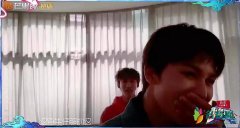 蔡国庆批男生捂嘴笑 遭粉丝反驳捂嘴笑只是礼貌而