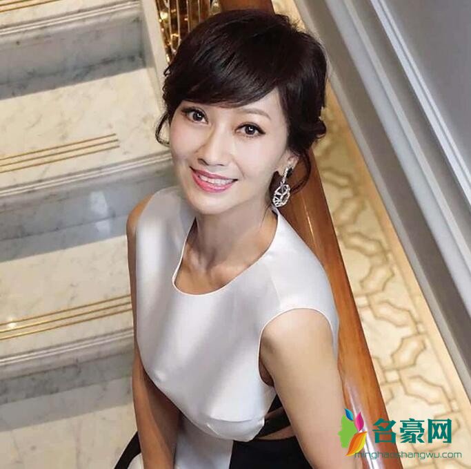赵雅芝照片
