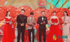 何炅主持嘴瓢 网友调侃：何老师也有翻车的一天