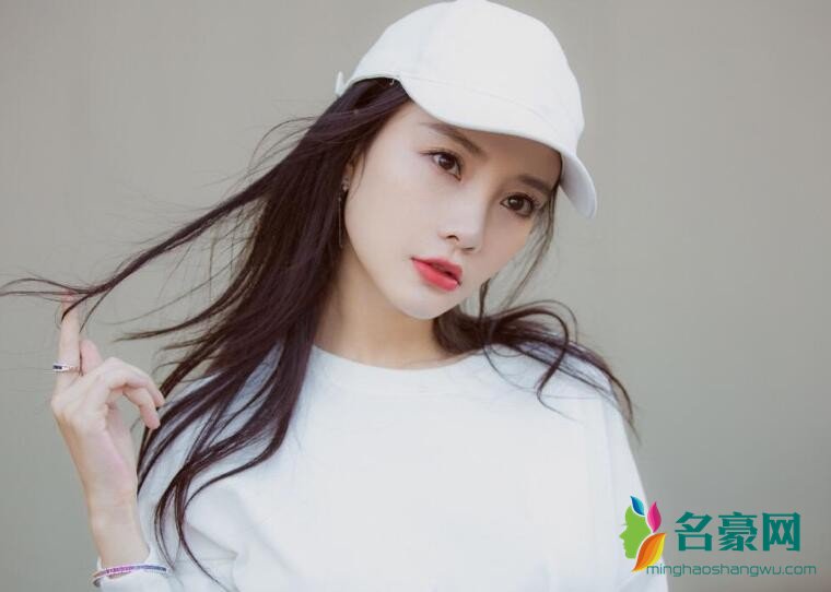 李小璐照片