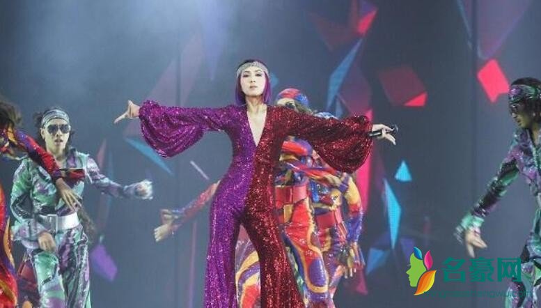 杨千嬅近照