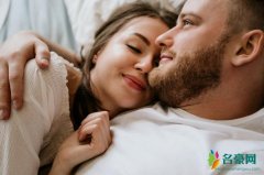 女人像猫一样最迷人，你是喵星人女友还是汪星人女