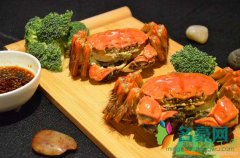 吃螃蟹过敏多久可以出现症状 怎么吃螃蟹不易过敏