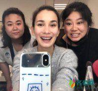 卢靖姗婚讯后首晒照 对镜自拍笑容灿烂心情佳