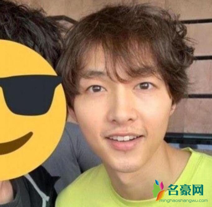 宋仲基近照