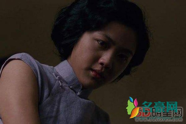 汤唯承认色戒真做了 以前看不懂现在发现大家的眼神都好有戏啊