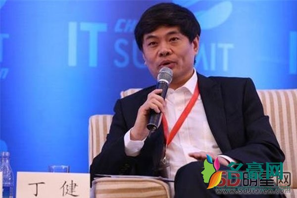 许戈辉现在过得怎样 小三上位那么多书白念了,还不是图钱