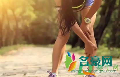 膝盖一弯就疼怎么回事3