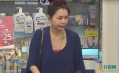 邱淑贞素颜独自购物 51岁的她老态明显美貌不复当年